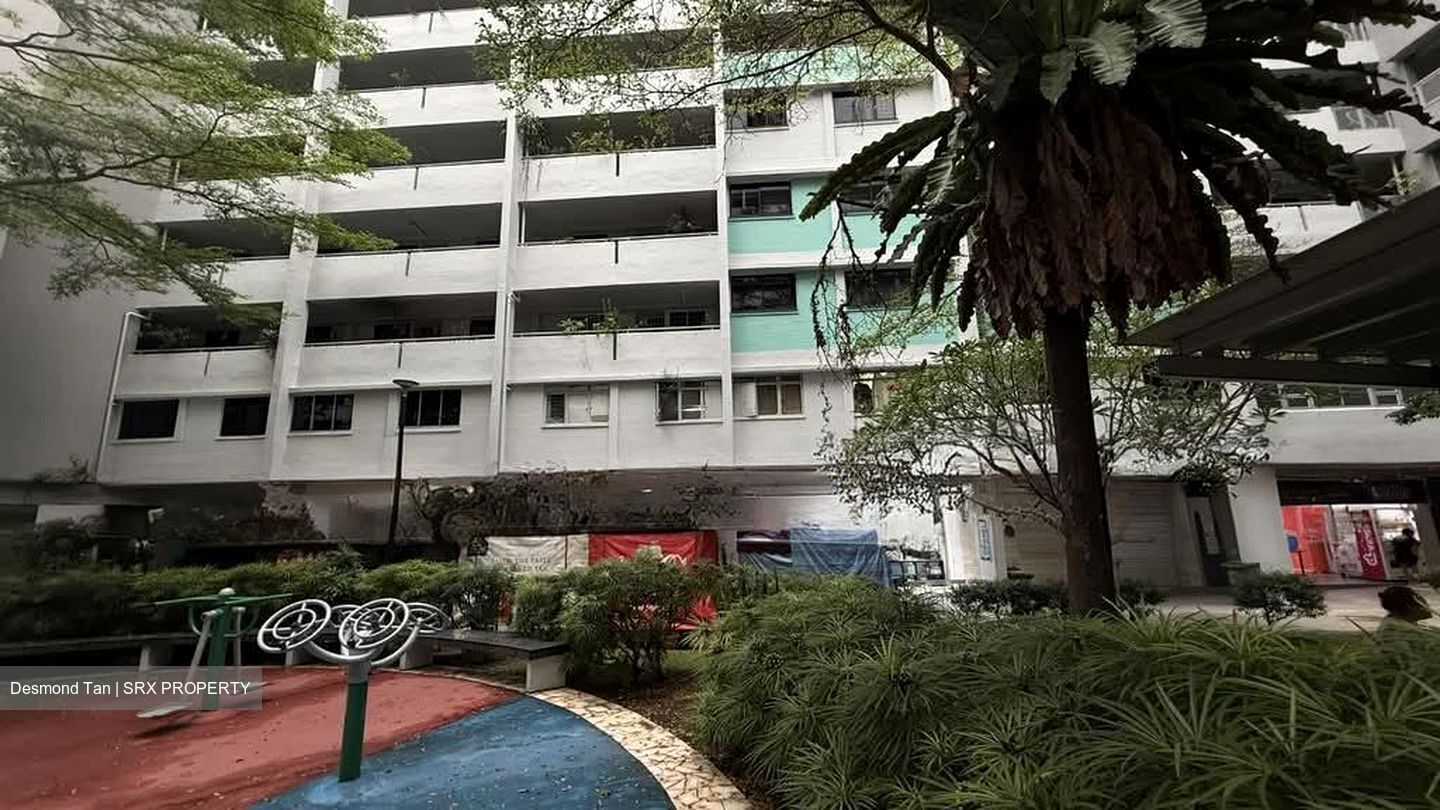Clementi Avenue 2 Shopping Centre (D5), Retail #555321121